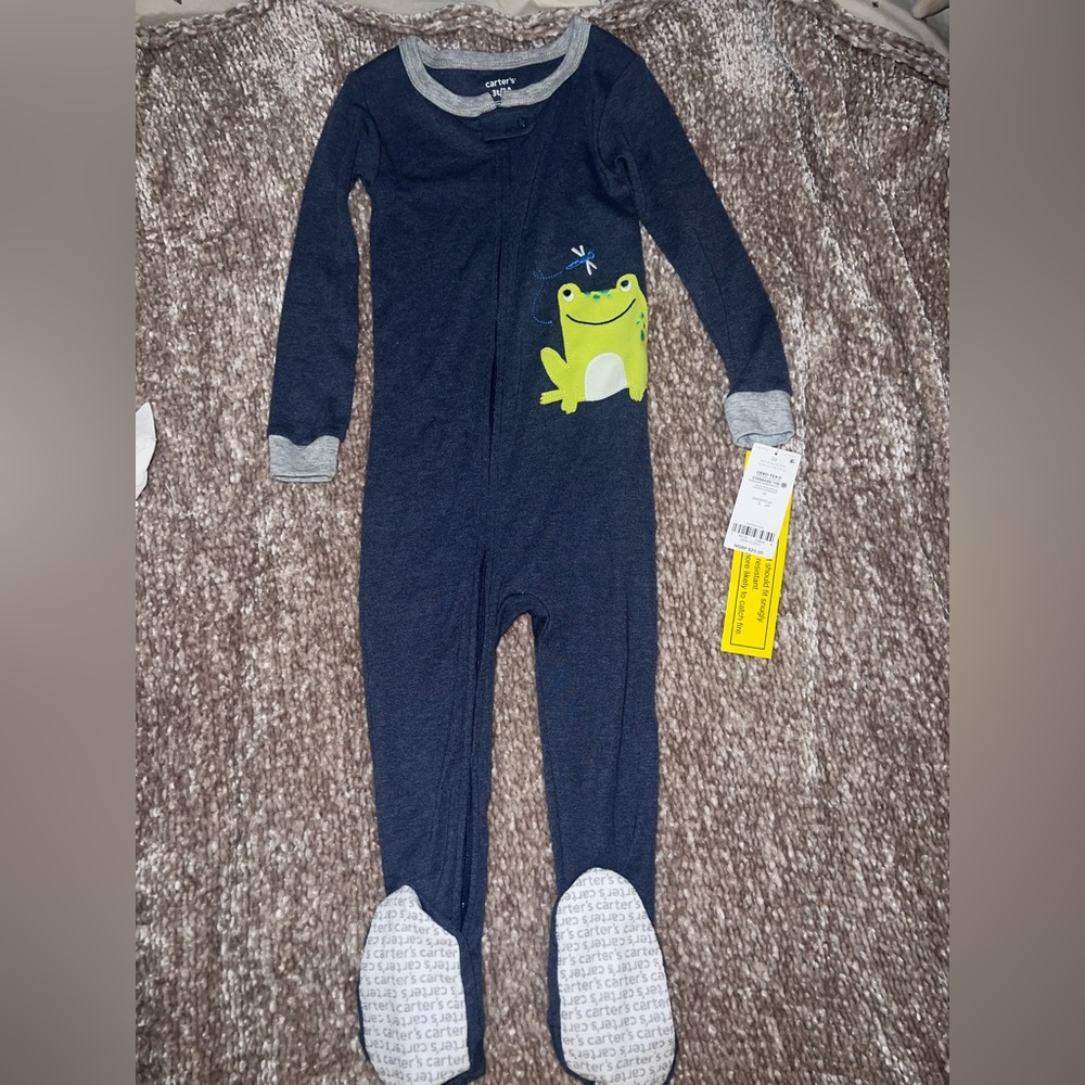 Brand New w/tags Carters footsie pajama